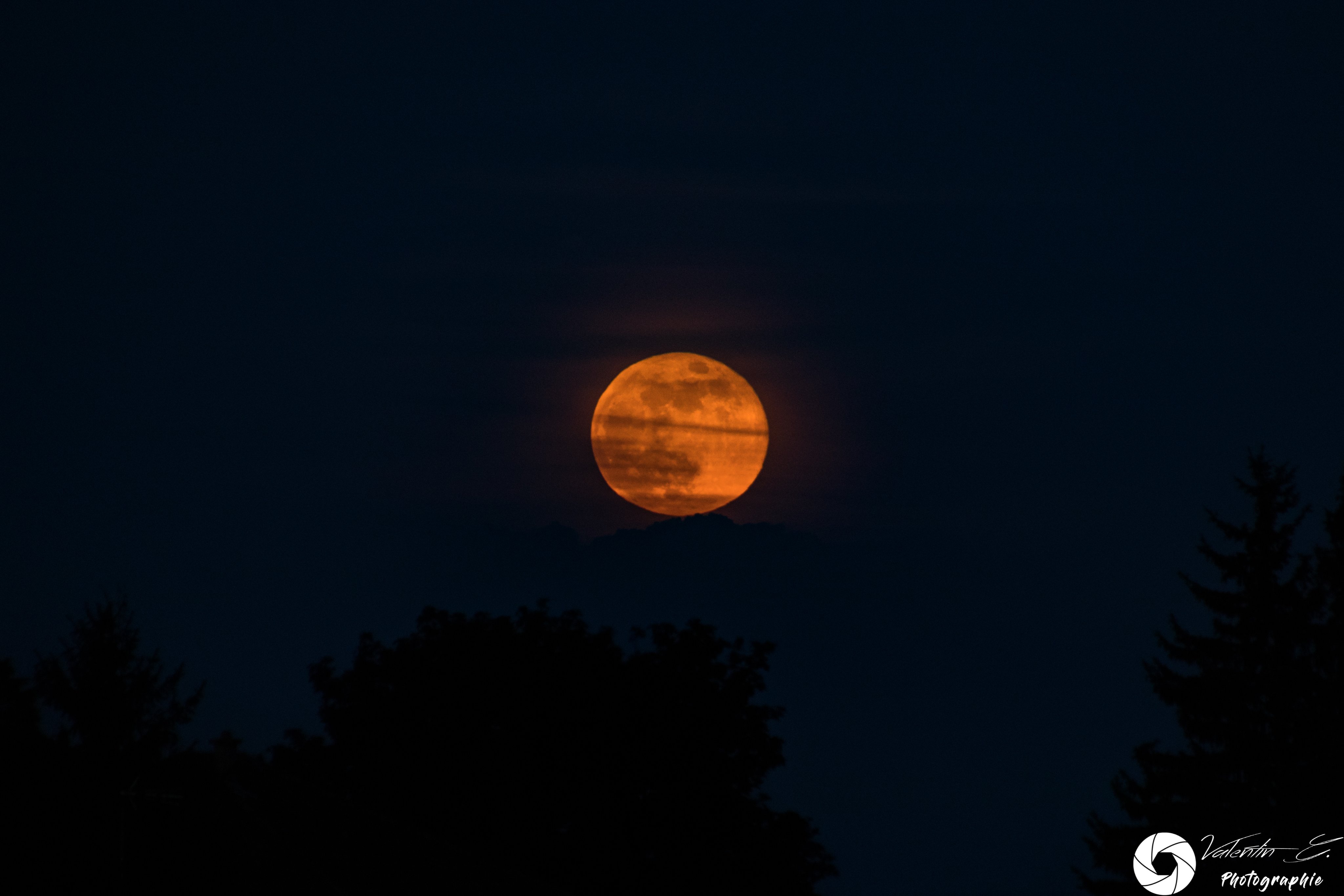 Super Ultra Mega Pleine Lune Rouge de Sang